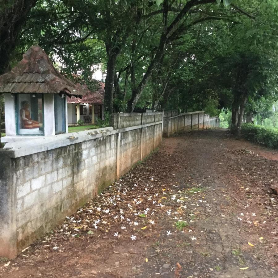 Captain'S Bungalow, Kandy Arawwawala Exterior photo